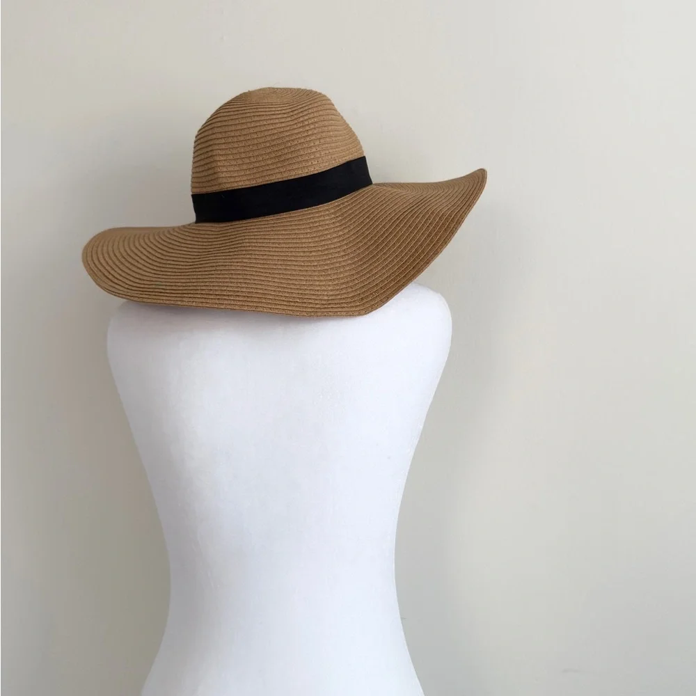 Women’s Wide Brim Hat. Tan with Black Grosgrain Ribbon. Packable. One Size.